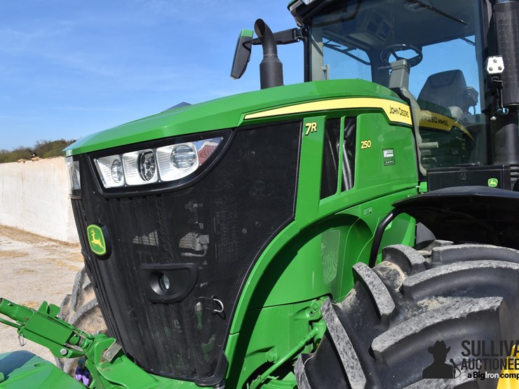 2022-john-deere-7r-250-image-12