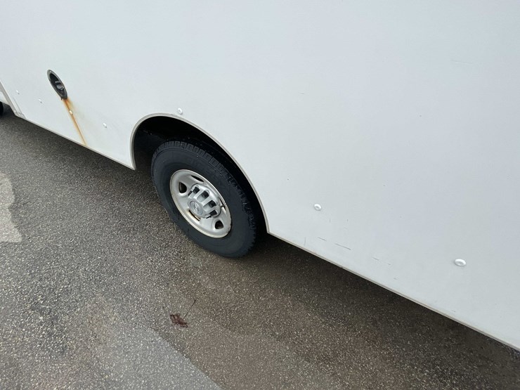 2016-chevrolet-3500-image-20