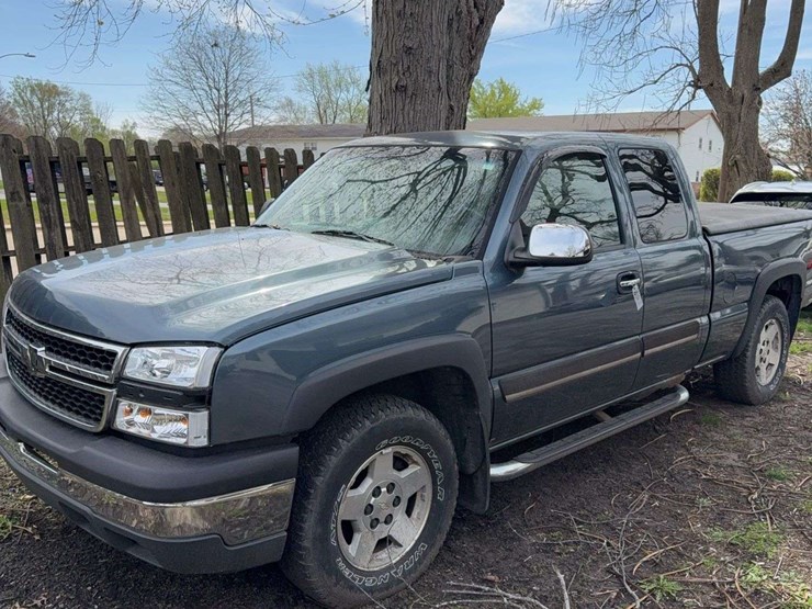 2007-chevrolet-silverado-1500-image-1