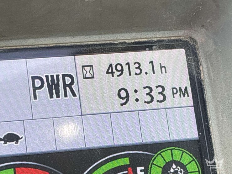 2019-deere-210g-image-6
