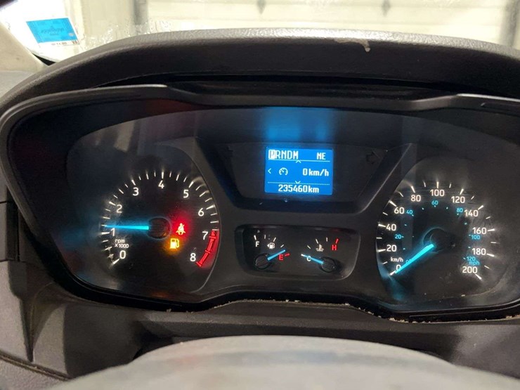 2019-ford-transit-image-13