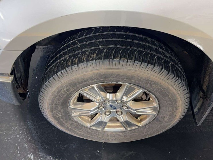 2016-ford-f150-xlt-image-24