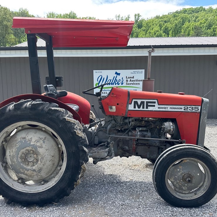 MASSEY-FERGUSON 235