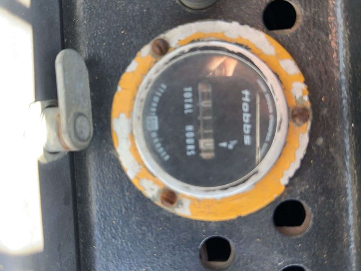 john-deere-440c-image-25