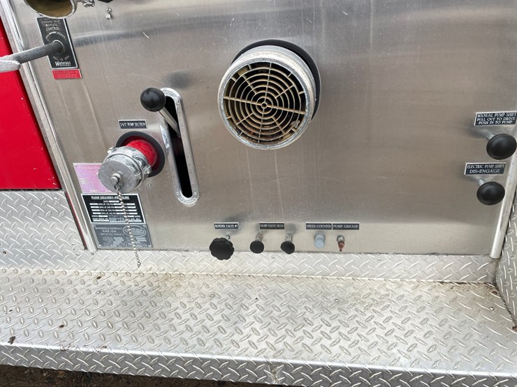 1991-peterbilt-377-image-24