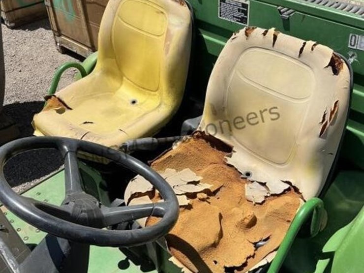 john-deere-gator-image-7