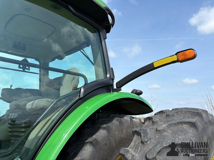 2010-john-deere-8225r-image-15