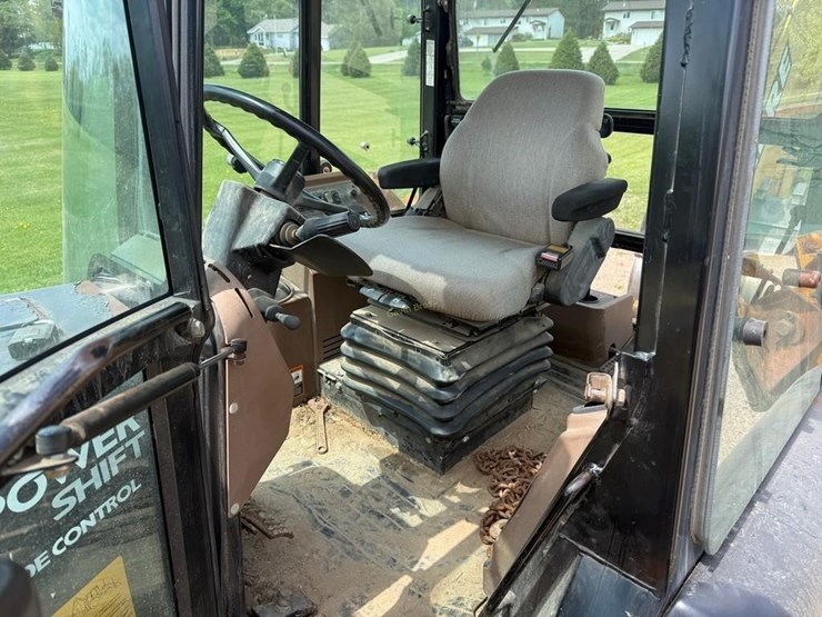 deere-410e-image-15