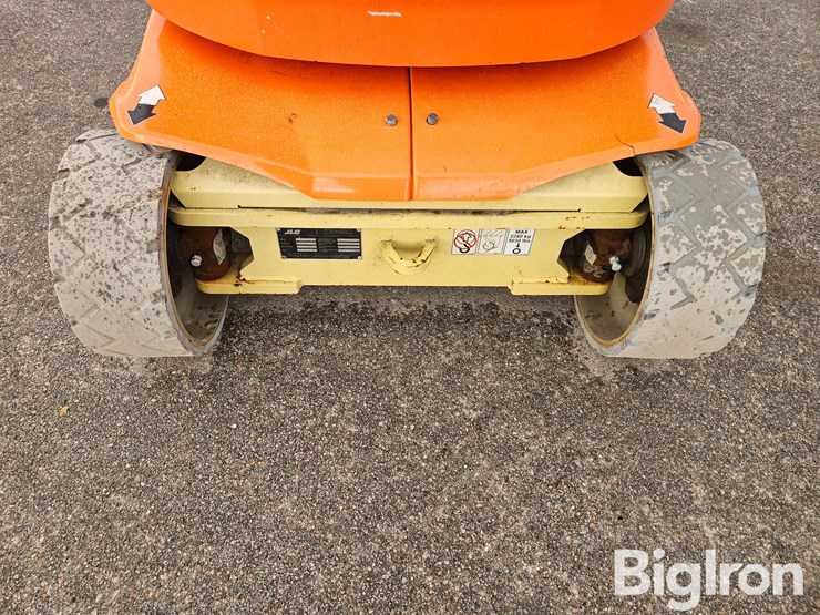 2019-jlg-toucan-32e-image-13