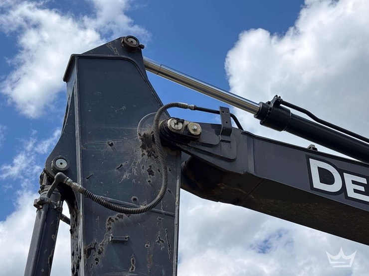 2019-deere-210g-image-13