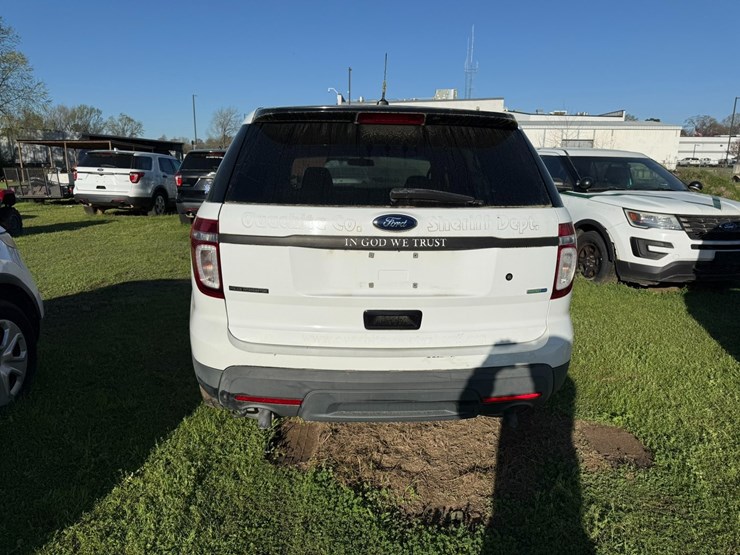 2014-ford-explorer-image-7