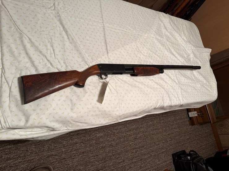 ithaca-mdl.37s-12ga-shotgun-image-2