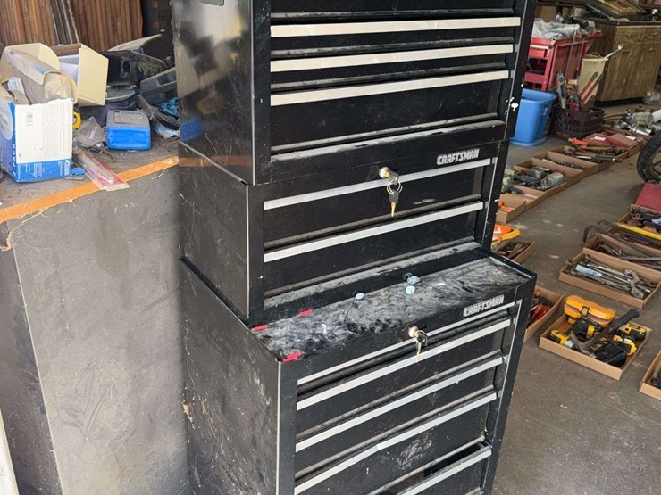 craftsman-triple-stack-with-keys-image-2