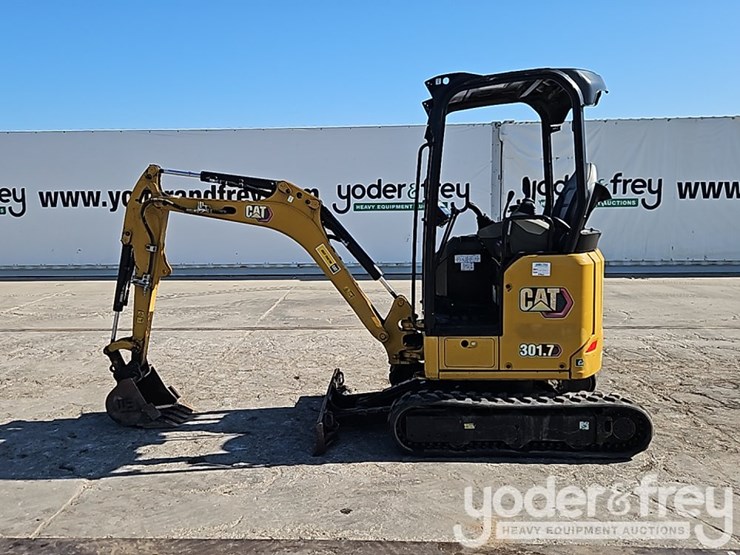 2023-caterpillar-301.7-image-3