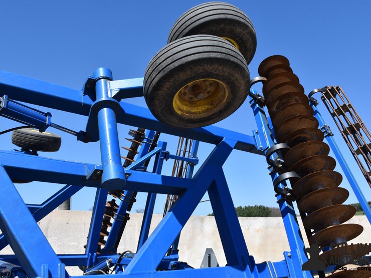2010-landoll-7431vt-plus-33'-vertical-tillage-tool-image-19