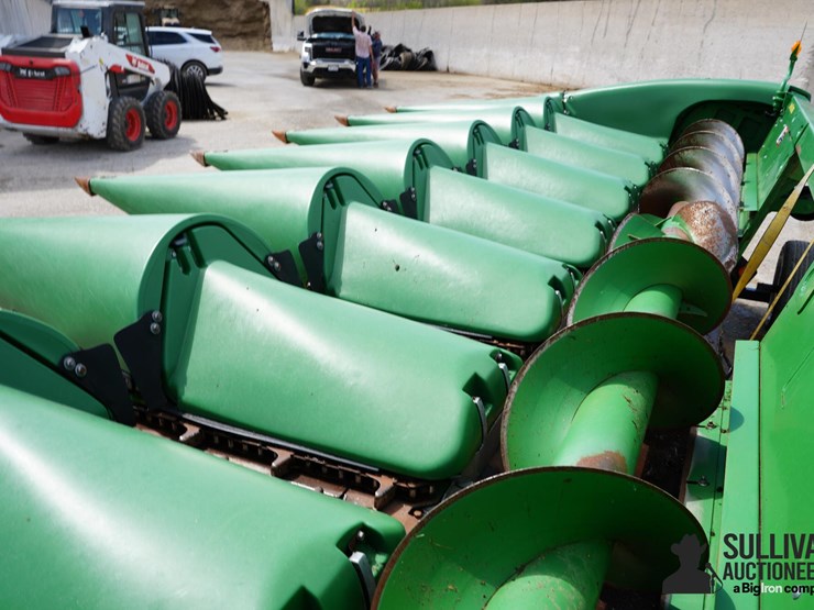 2014-john-deere-608c-stalkmaster-image-19