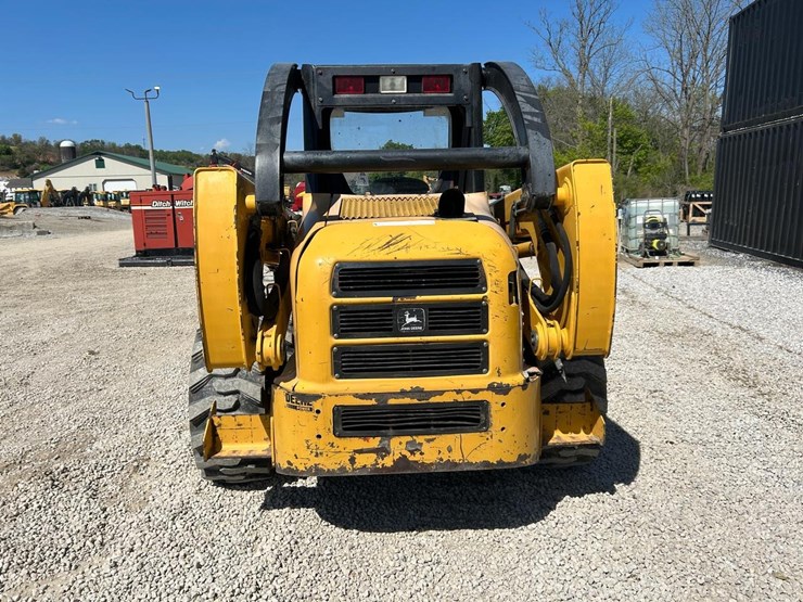 john-deere-270-image-3