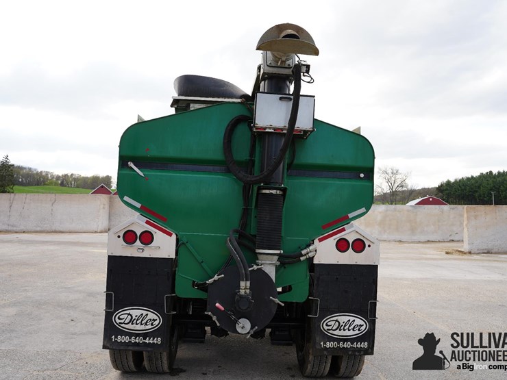 2024-diller-st-6500-27'-t/a-manure-tanker-image-6