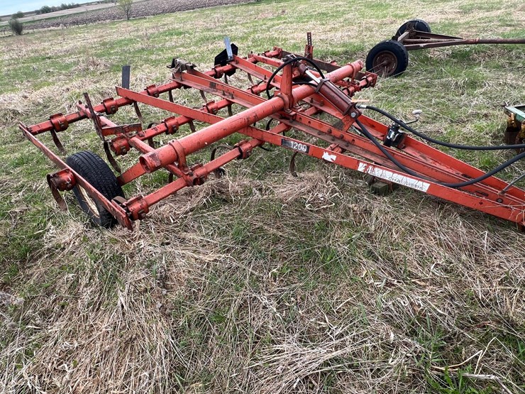 allis-chalmers-1200-image-3