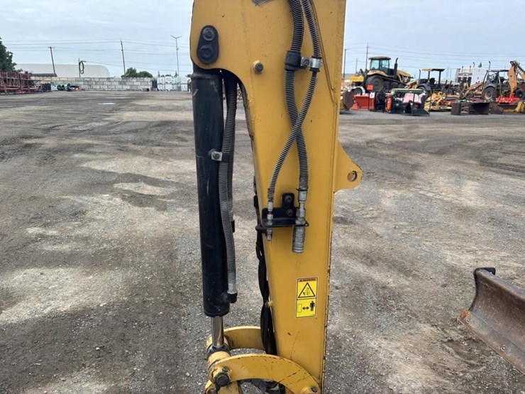 2015-caterpillar-305e2-cr-image-19