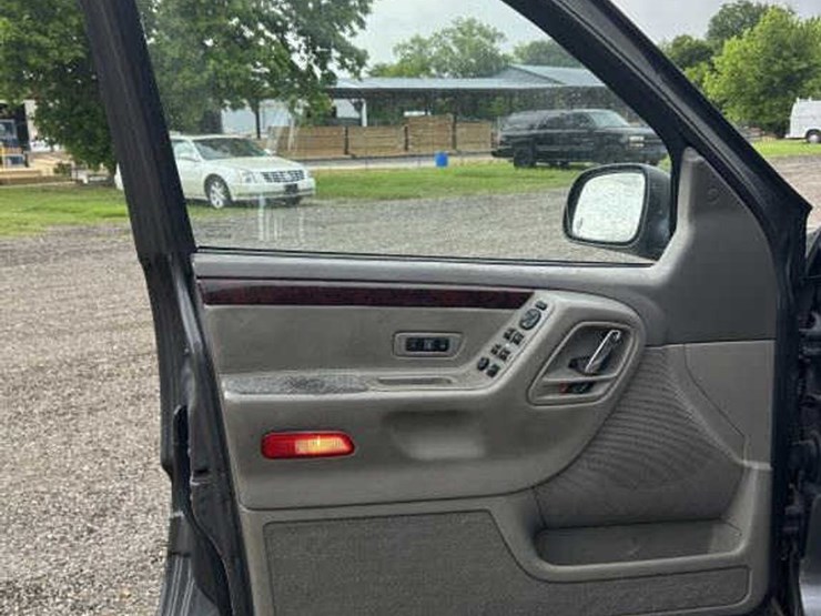 2002-jeep-grand-cherokee-image-12