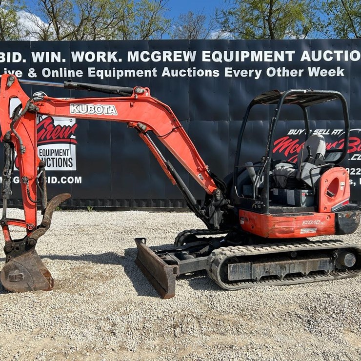 2018 KUBOTA KX040-4