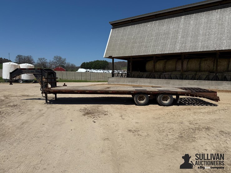 2015-elite-trailers-t/a-gooseneck-flatbed-trailer-image-8