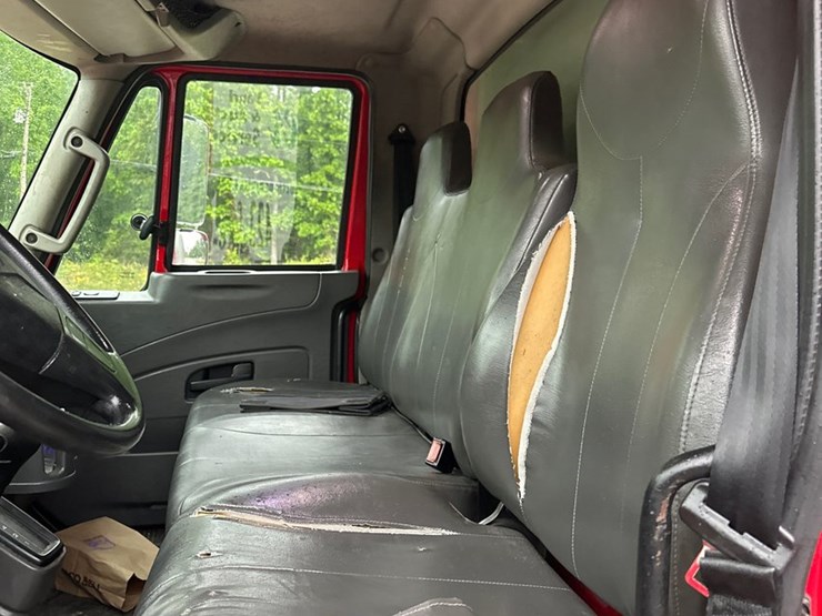 2018-international-durastar-4300-image-8