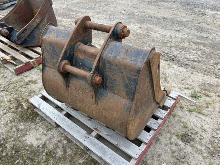 caterpillar-36-image-4