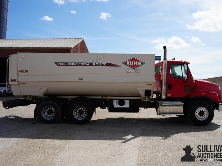 2023-freightliner-114sd-image-4