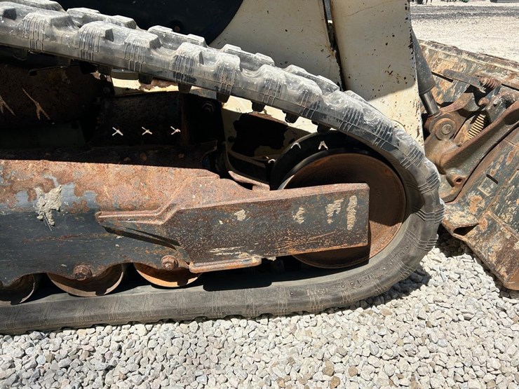 2021-bobcat-t62-image-15