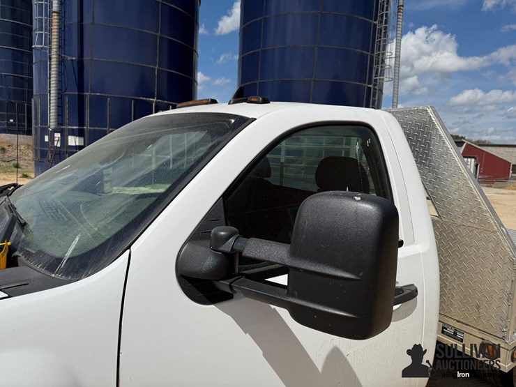 2008-chevrolet-silverado-3500-image-12