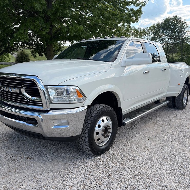 2017 DODGE 3500