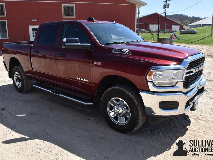 2019-ram-2500-hd-image-3