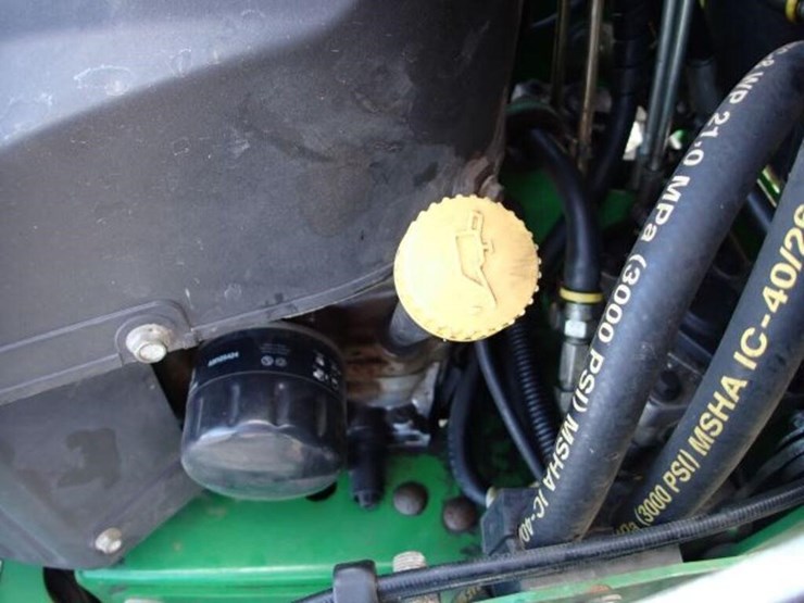 john-deere-636m-image-16