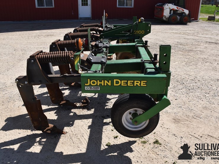 2011-john-deere-2100-image-4