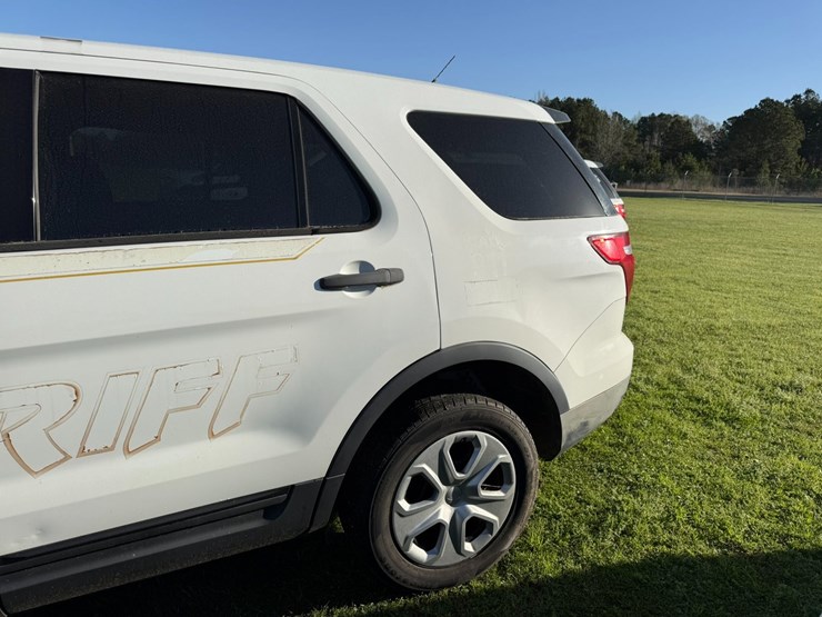 2014-ford-explorer-image-6