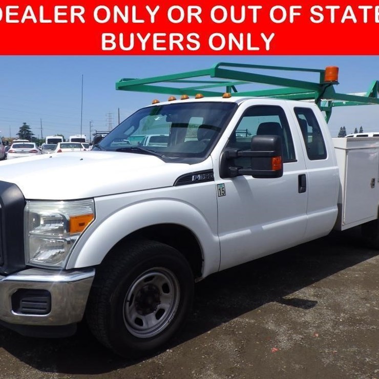 2015 FORD F350