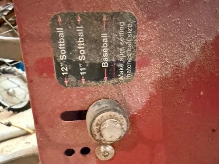 heater-pitching-machine-&-net-image-6