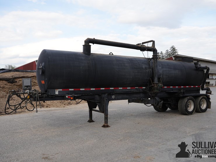 2002-garden-state-32.5'-t/a-liquid-manure-trailer-w/n-tech-5000-tank-image-1