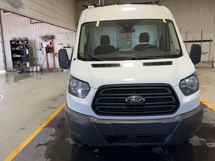 2019-ford-transit-image-8