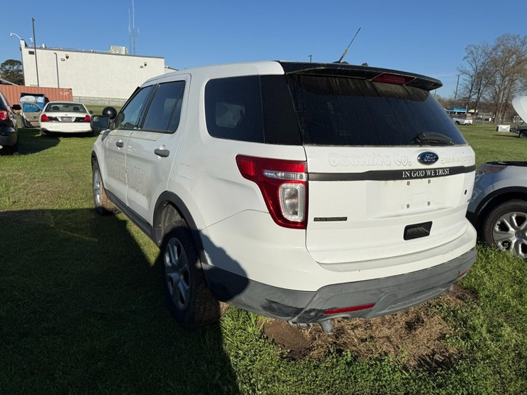 2014-ford-explorer-image-4