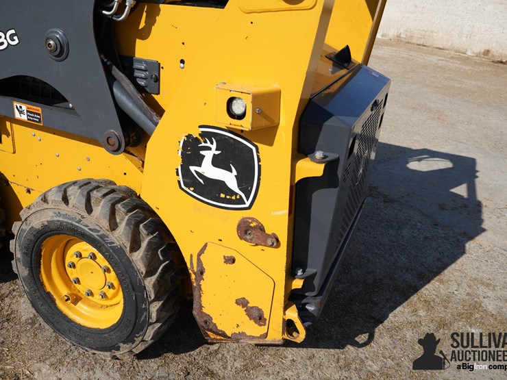 2022-deere-318g-image-19