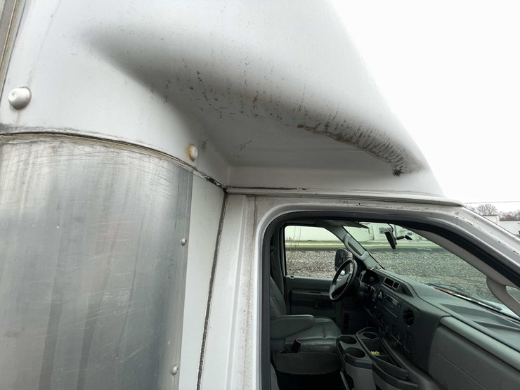 2016-ford-e450-image-49