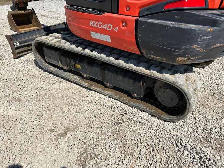 2021-kubota-kx040-4-image-16