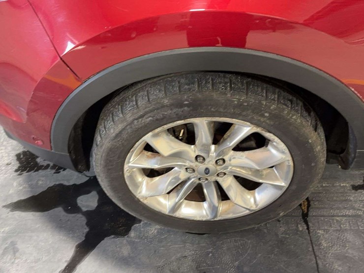 2015-ford-explorer-limited-image-23