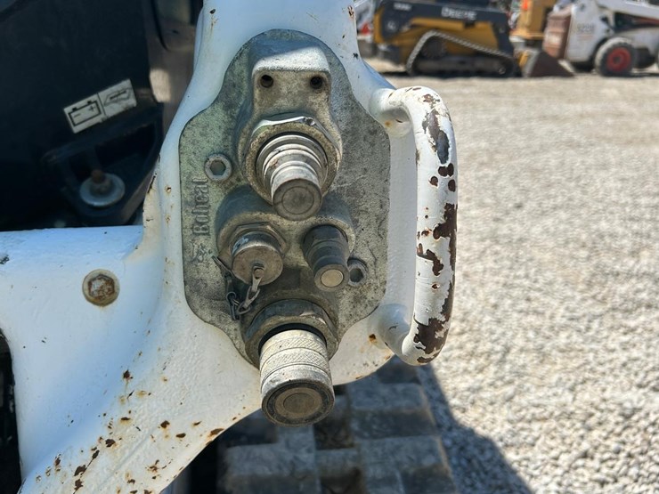 2022-bobcat-t66-image-11