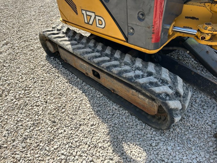 deere-17d-image-12