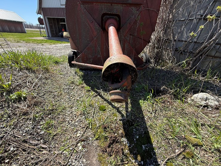 new-holland-28-image-15