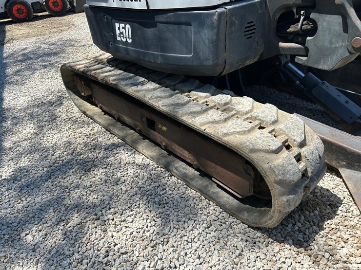 bobcat-e50-image-12